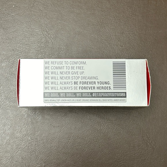 212 HEROES FOREVER YOUNG by CAROLINA HERRERA, EMPTY BOTTLE - Picture 9 of 10